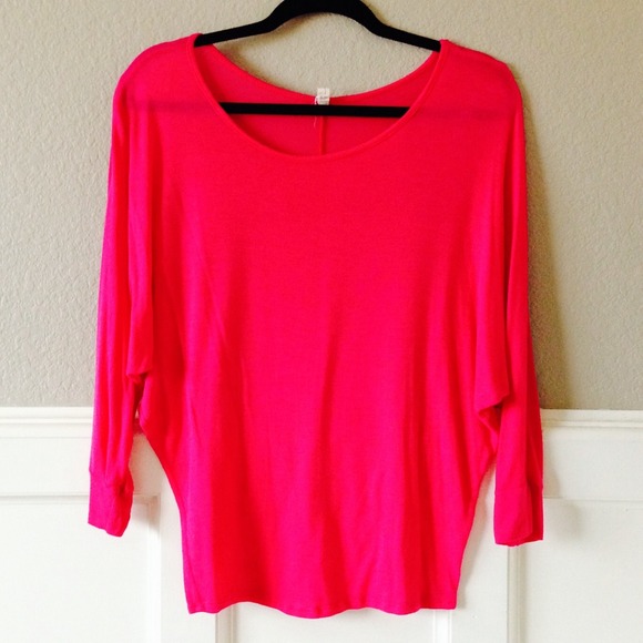 ❌SOLD❌Hot Pink Top