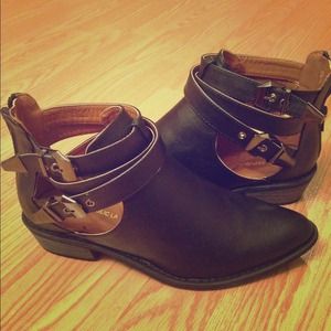 Cutout Booties *NEW*