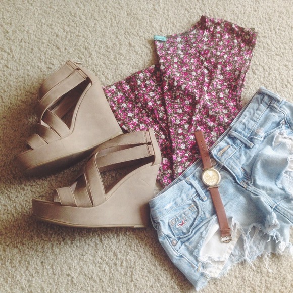 🚫SOLD🚫 Nude Chinese Laundry Strapped Wedges