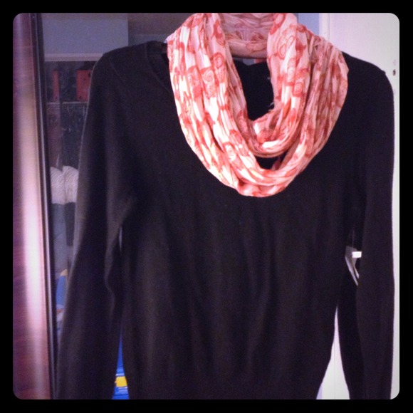 New Black H&M sweater with buttons up back