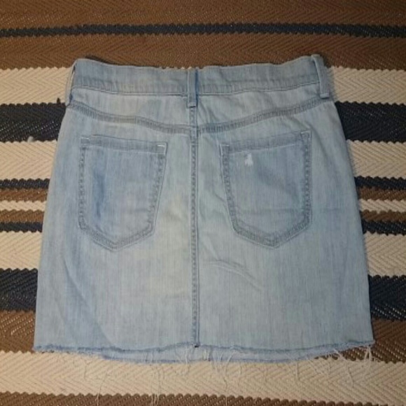 🔴Denim cut-off mini skirt nwot - Picture 2 of 3