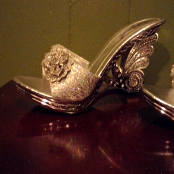 Cinderella shoes