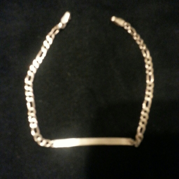 SILVER BRACELET 925  ITALY..7inch long..