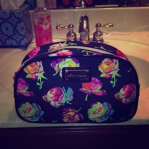 🎀SOLD ON EBAY🎀 Betsey Johnson make-up