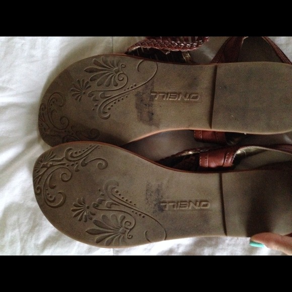 🌼SOLD🌼 O'NEILL sandals - Picture 3 of 3
