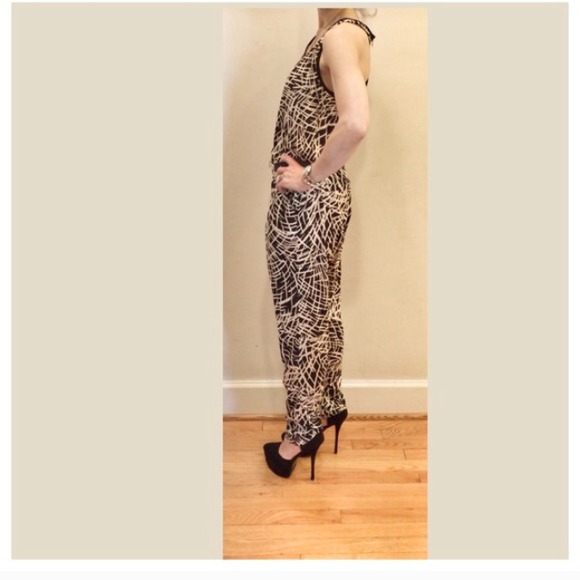 BLOW OUT SALE - Picture 2 of 3