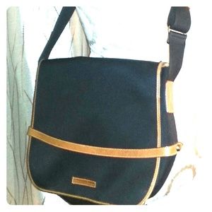 DOONEY & BOURKE side bag ♥ Price Reduction♥