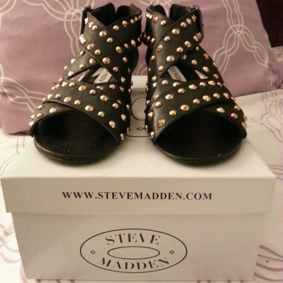 Steve Madden gladiator heels