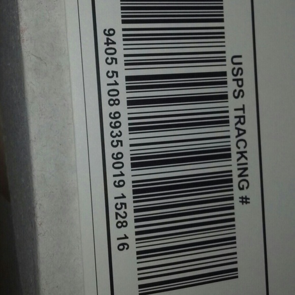 Zac Posen clutch tracking number