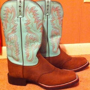 Square Toe Boots