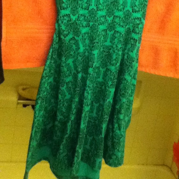 Dress - Picture 2 of 3