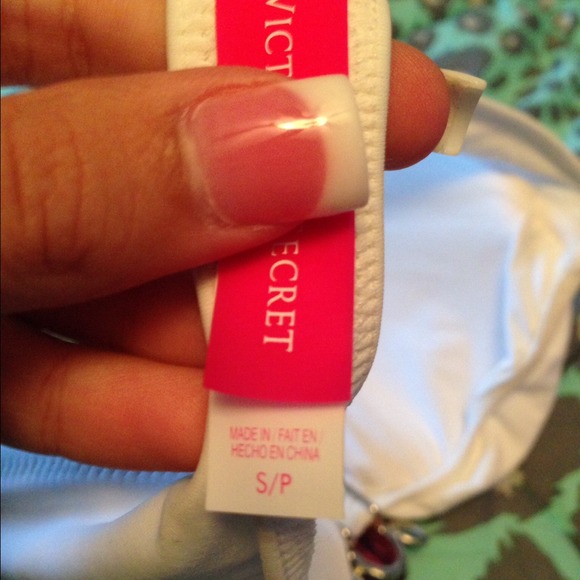 BUNDLED 🚫 - Picture 3 of 3