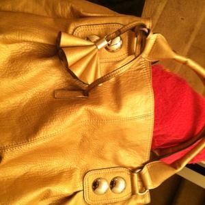 Mondani.. New York Bags - Mondani New York metallic Gold bag Mondani.. New York Bags - Mondani New York metallic Gold bag