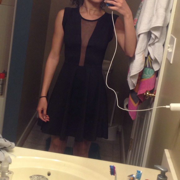 Black mesh back dress - Picture 3 of 4