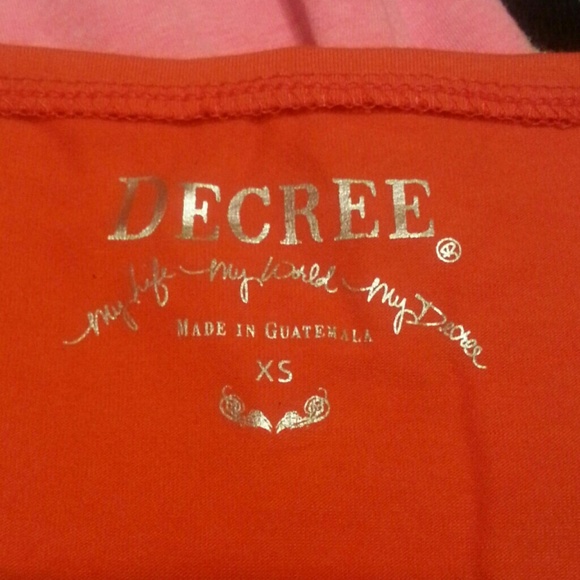 Halter tops - Picture 2 of 3