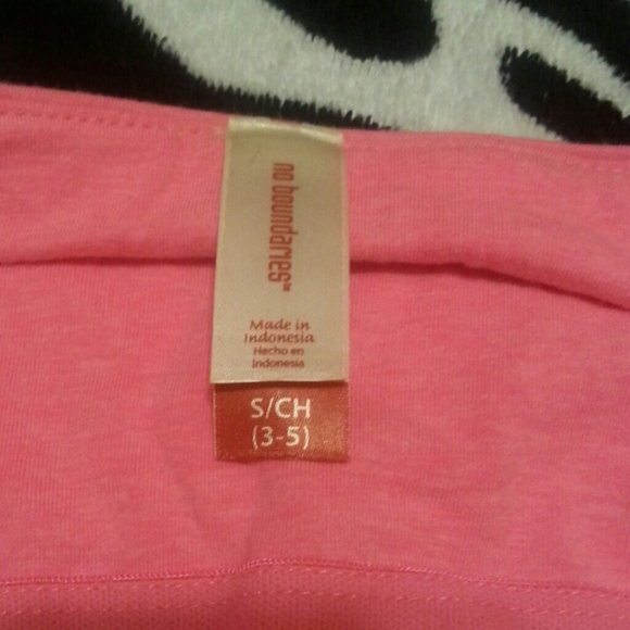 Halter tops - Picture 3 of 3