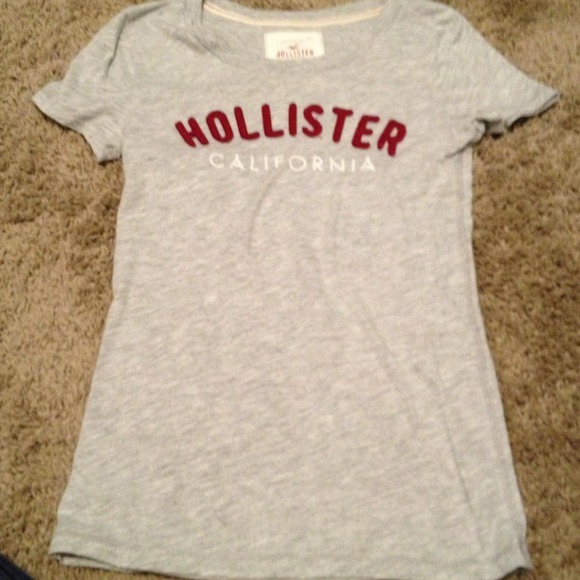 Hollister tee. Gray - Picture 1 of 1