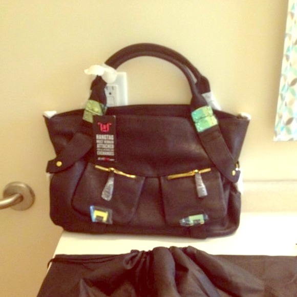 ❎SOLD❎🚫JustFab Purse Black & Gold🚫