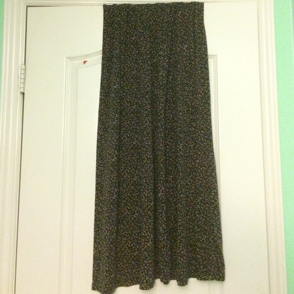Brandy melville maxi skirt