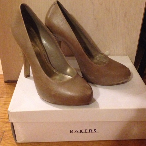 Taupe Pumps- from BAKERS size 8