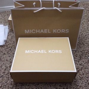 mk box bag