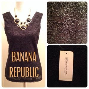 Offers welcome! ✨ Black lace BR top