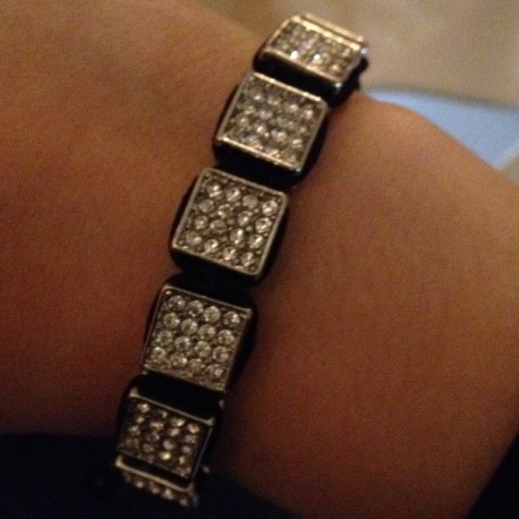 Premier Designs Jewelry NWT crystal black bracelet - Picture 1 of 2