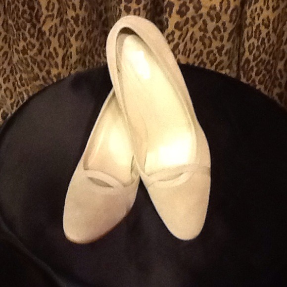 Ivory suave wedge