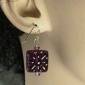 ♥♥GIFTED!♥♥Purple Venetian Glass Drop Earring