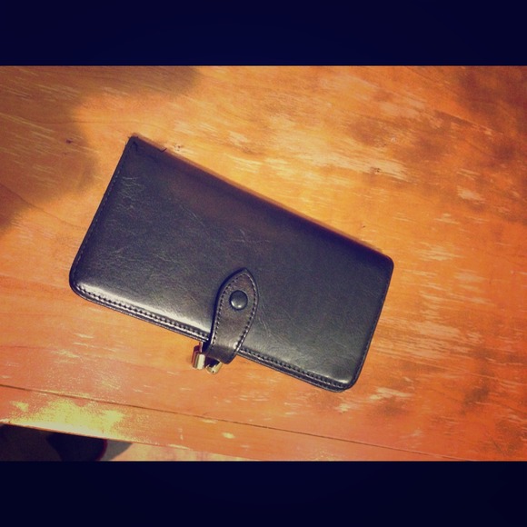 Gently loved black Banana Republic wallet