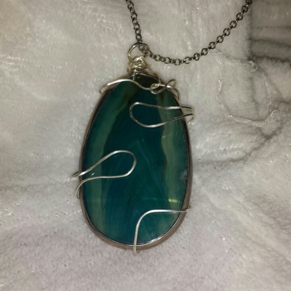REDUCED - Wire wrapped necklace