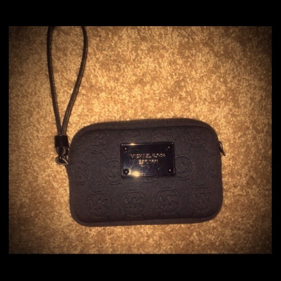 💯% Michael Kors whistler wallet