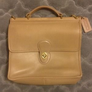 SOLD! Vintage Coach Station Bag