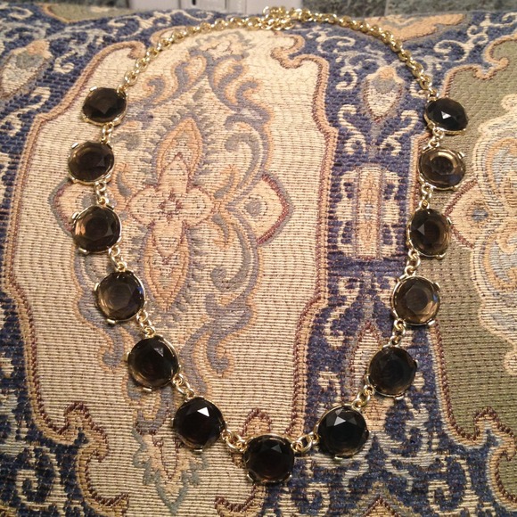 Beautiful statement necklace - Picture 4 of 4