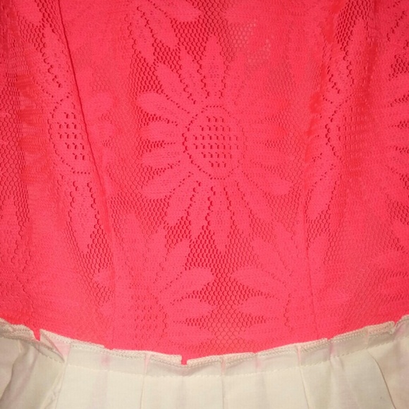 Dress - Picture 2 of 4