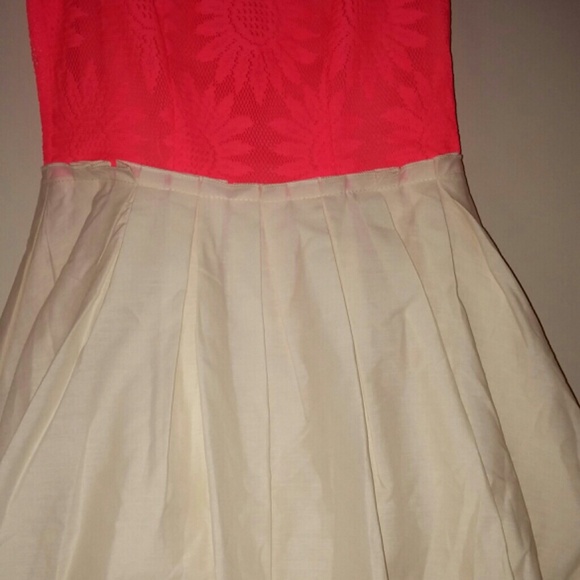 Dress - Picture 3 of 4