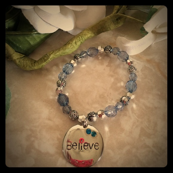 🚫GIFTED🚫 BELIEVE Bracelet!🌺
