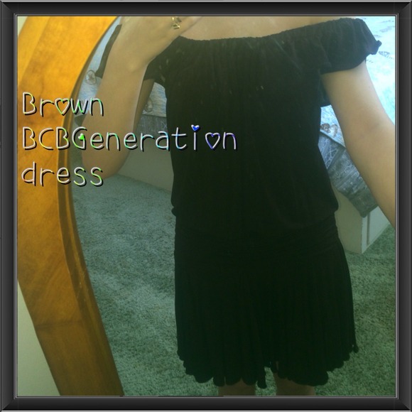 Off the shoulder brown gorgeous dress