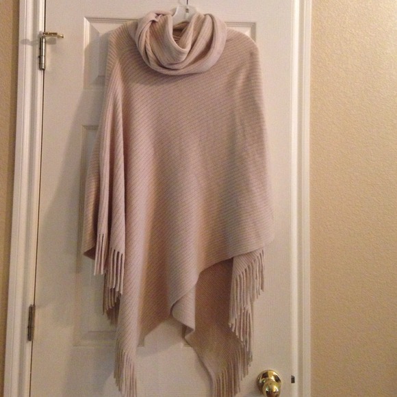 Wallis fringe cream poncho. NWOT