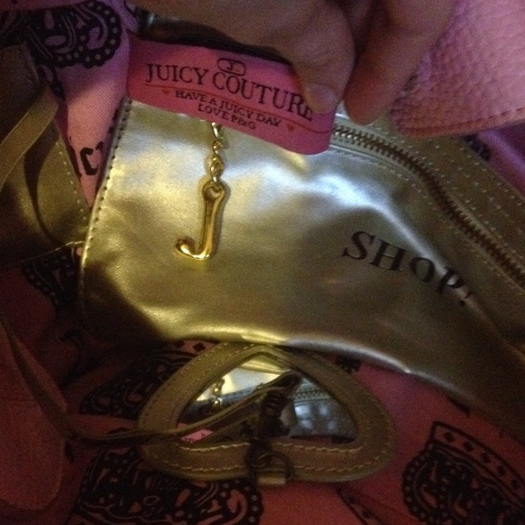 🚫 BUNDLED Juicy couture purse - Picture 3 of 4
