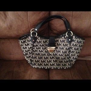 Handbag