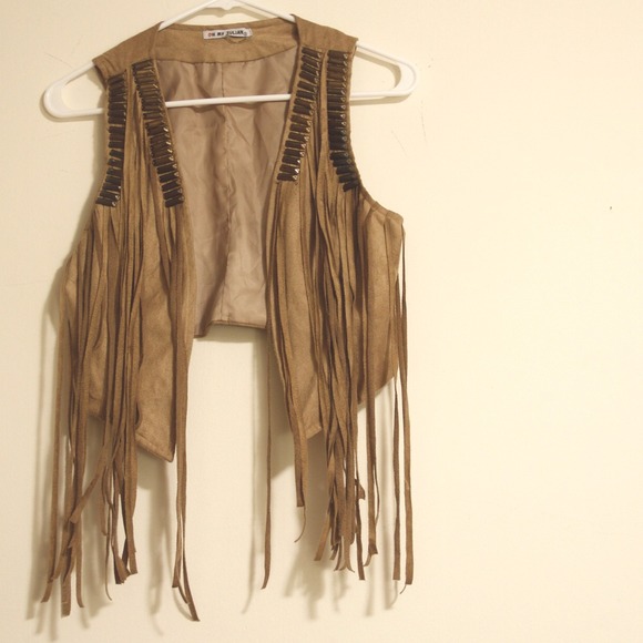 *SOLD* Sweet tan fringed vest