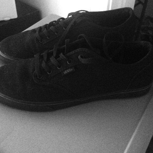 Mens 7.5 black vans