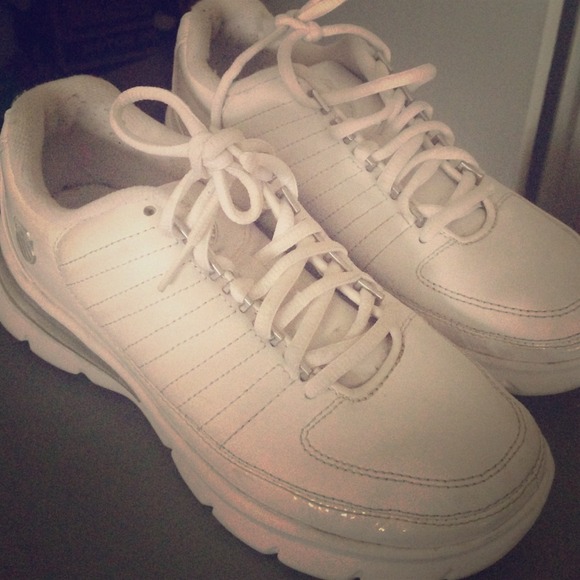 K-Swiss cheerleading/workout shoes