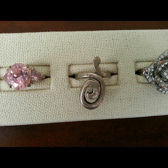 Silver Ring - Picture 2 of 2