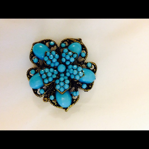 Jewelry - Picture 2 of 4