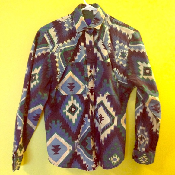 BUNDLED & SOLD Native print blue fitted button up