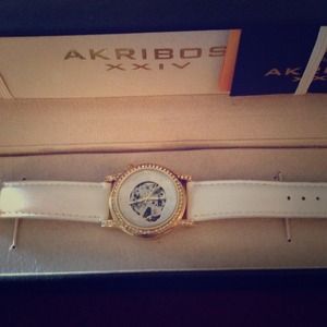 Akribos XXIV white/gold watch