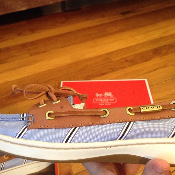 πHP 4/5/14πππCoach boat shoes - Picture 4 of 4