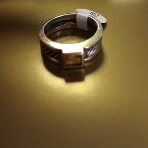 ❌SOLD❌ Authentic vintage David Yurman ring size 6